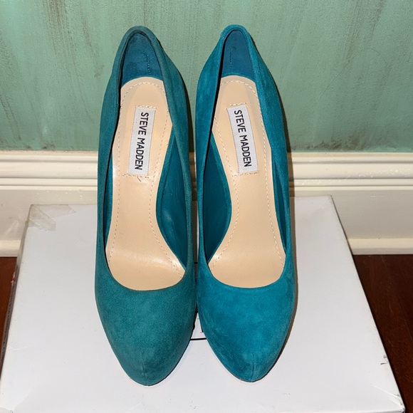 Steve Madden Dejavu Teal Suede Heels - Picture 1 of 7
